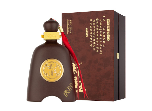 郑州武陵酒回收武陵王武王礼盒装白酒